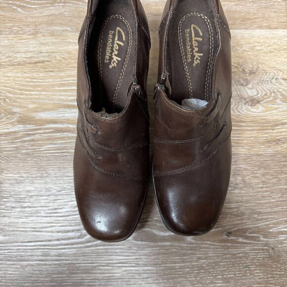 Clarks Bendables Ankle Boots Brown Leather Side Zip Boots, Size 6.5 - Picture 2 of 6